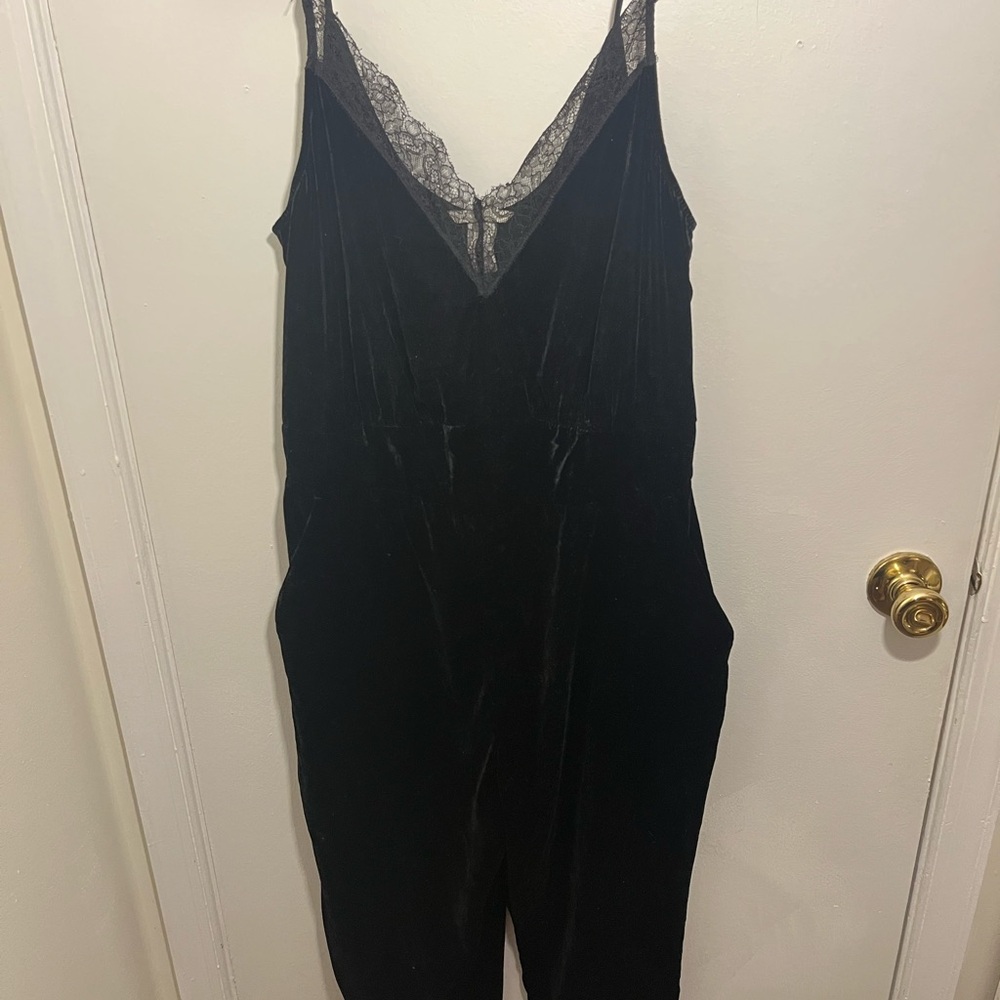 H&M Black Lace Trim Velvet Jumpsuit - Picture 11 of 12
